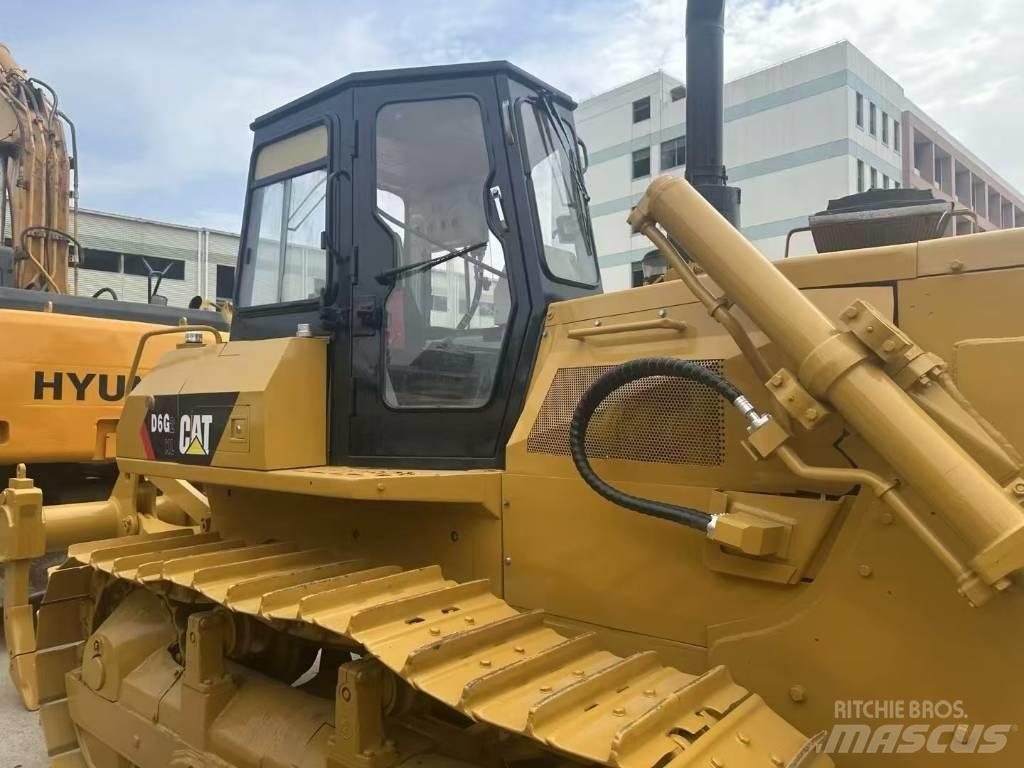 CAT D 6 G 크롤러 도저