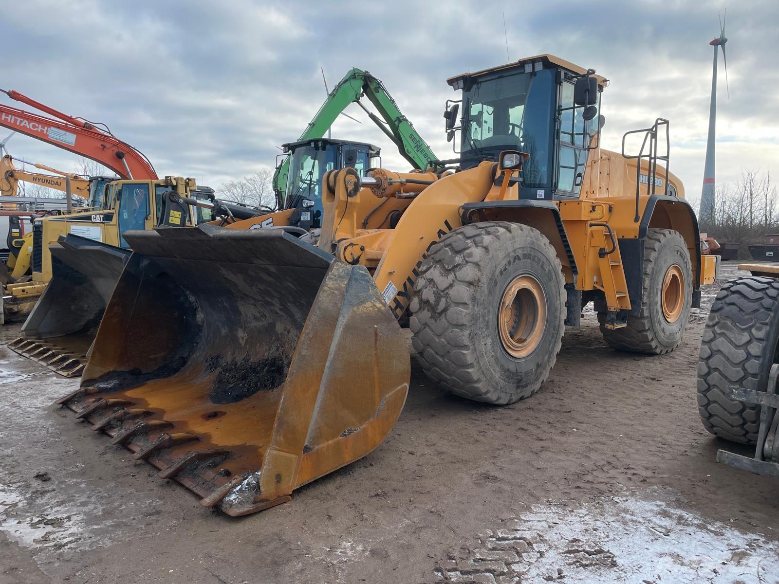 Hyundai HL 980  휠로우더