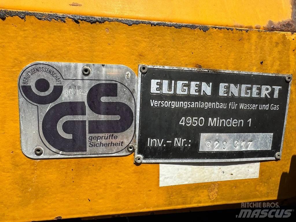 Liebherr A900C  휠 굴삭기
