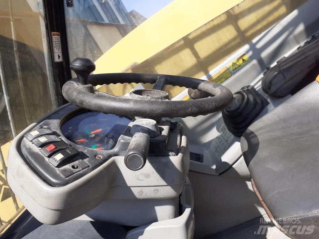 CAT TH 350 B 텔러 핸들러