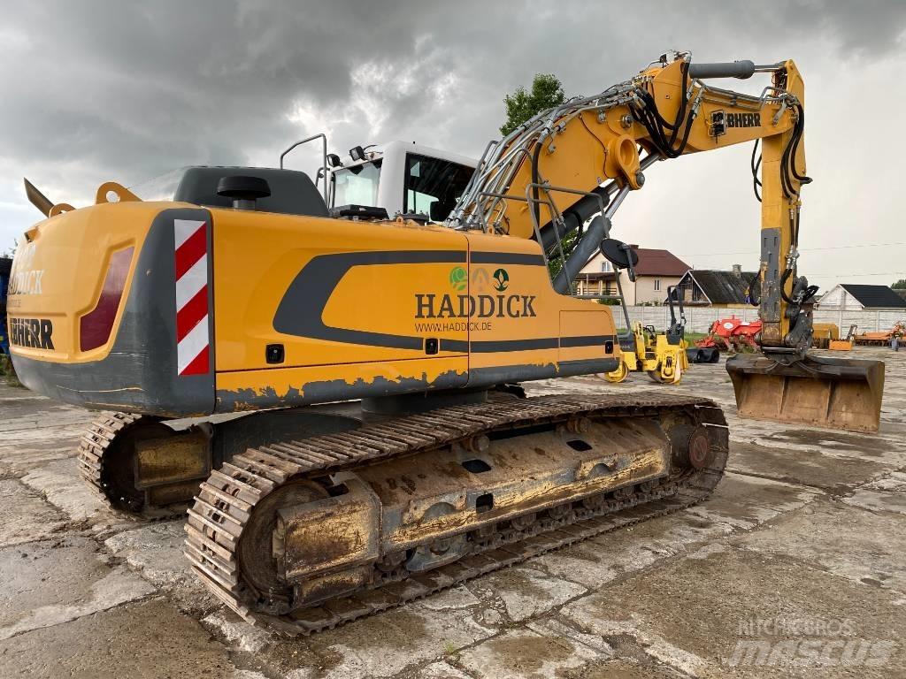 Liebherr 924 대형 굴삭기 29톤 이상