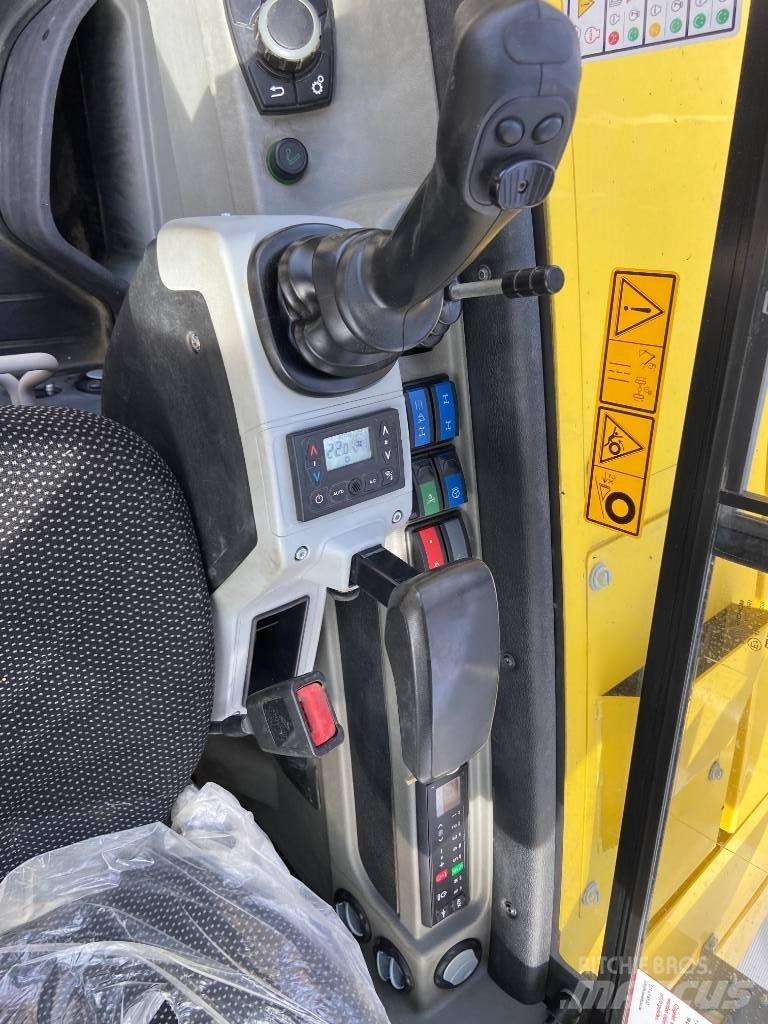 Wacker Neuson EW 100  휠 굴삭기