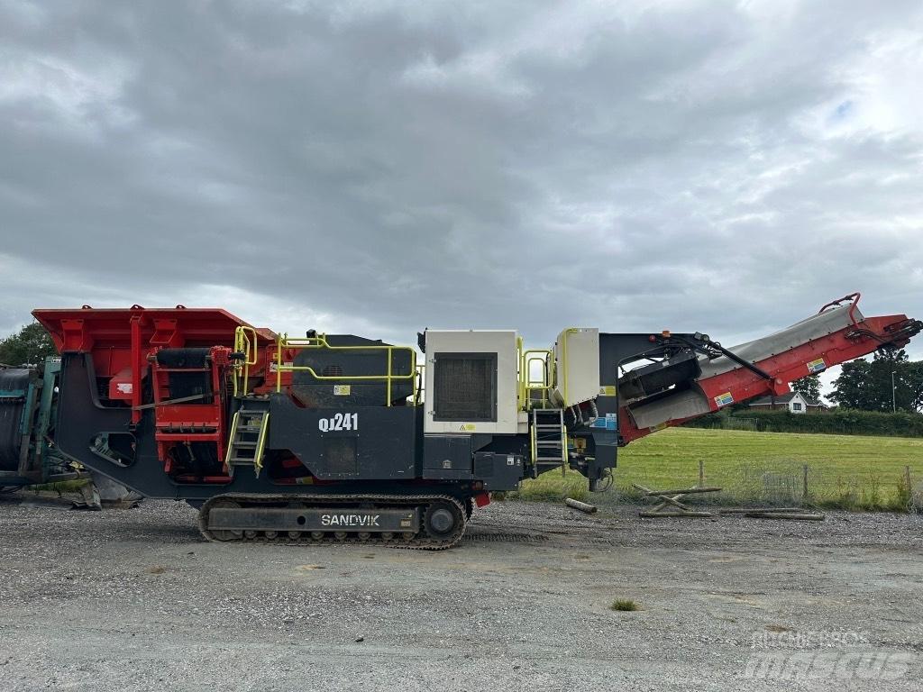 Sandvik QJ 241 이동식 분쇄기