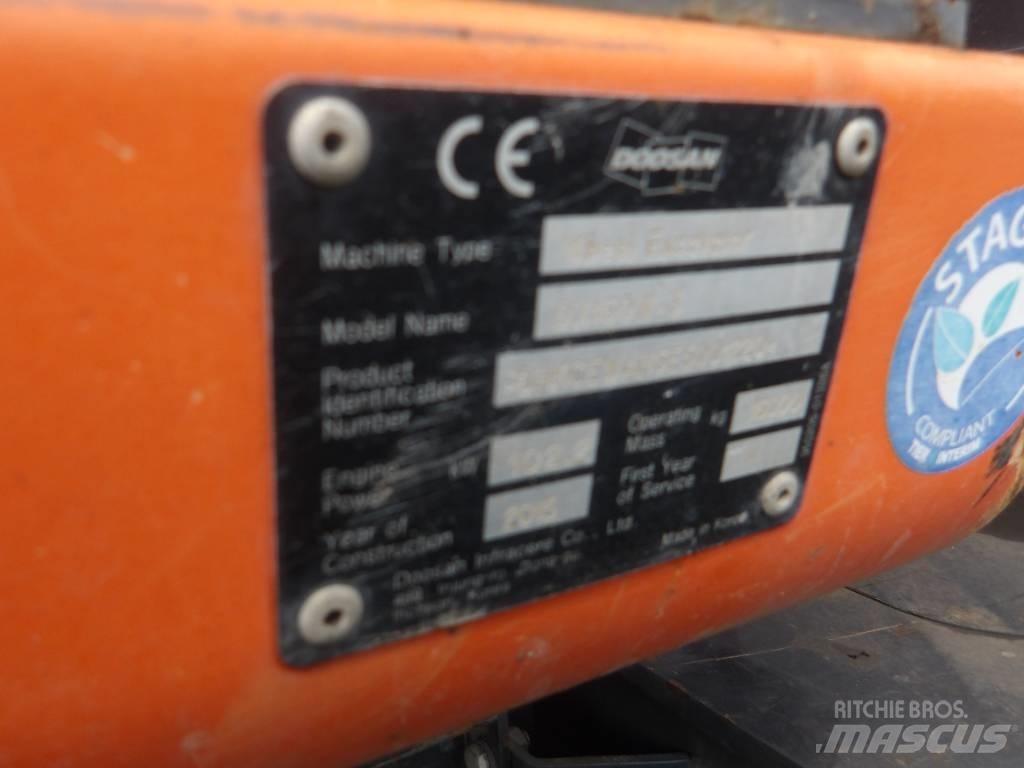 Doosan DX 160 W  휠 굴삭기