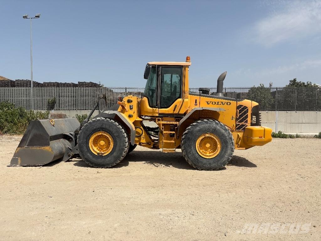 Volvo L 120 F  휠로우더