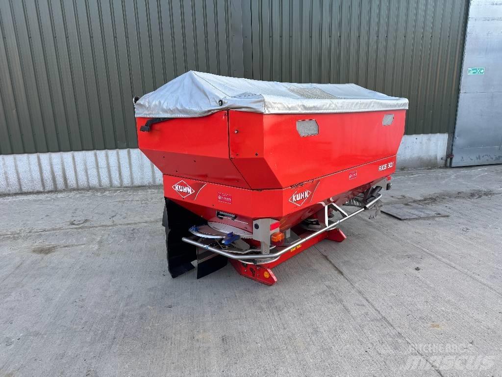 Kuhn Axis 30.1 W 미네랄 살포기