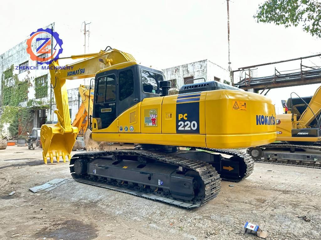 Komatsu PC 220-7 대형 굴삭기 29톤 이상