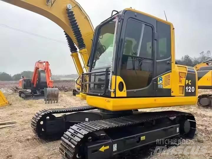 Komatsu PC 120 대형 굴삭기 29톤 이상