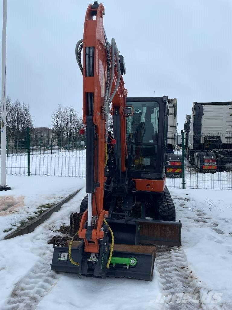 Hitachi ZX 38 U-6 소형 굴삭기 7톤 미만