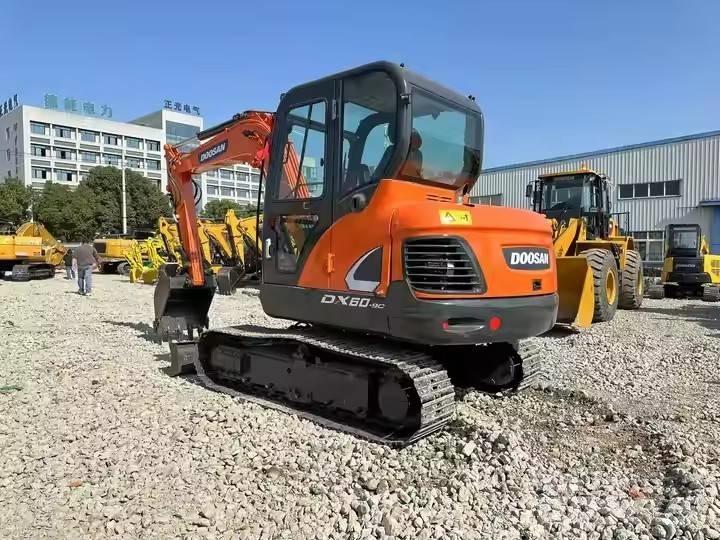 Doosan DX 60-9C 대형 굴삭기 29톤 이상