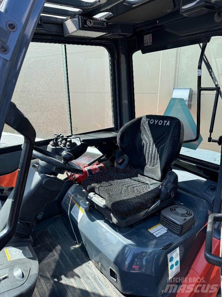 Toyota 02-8FDF30 디젤 지게차