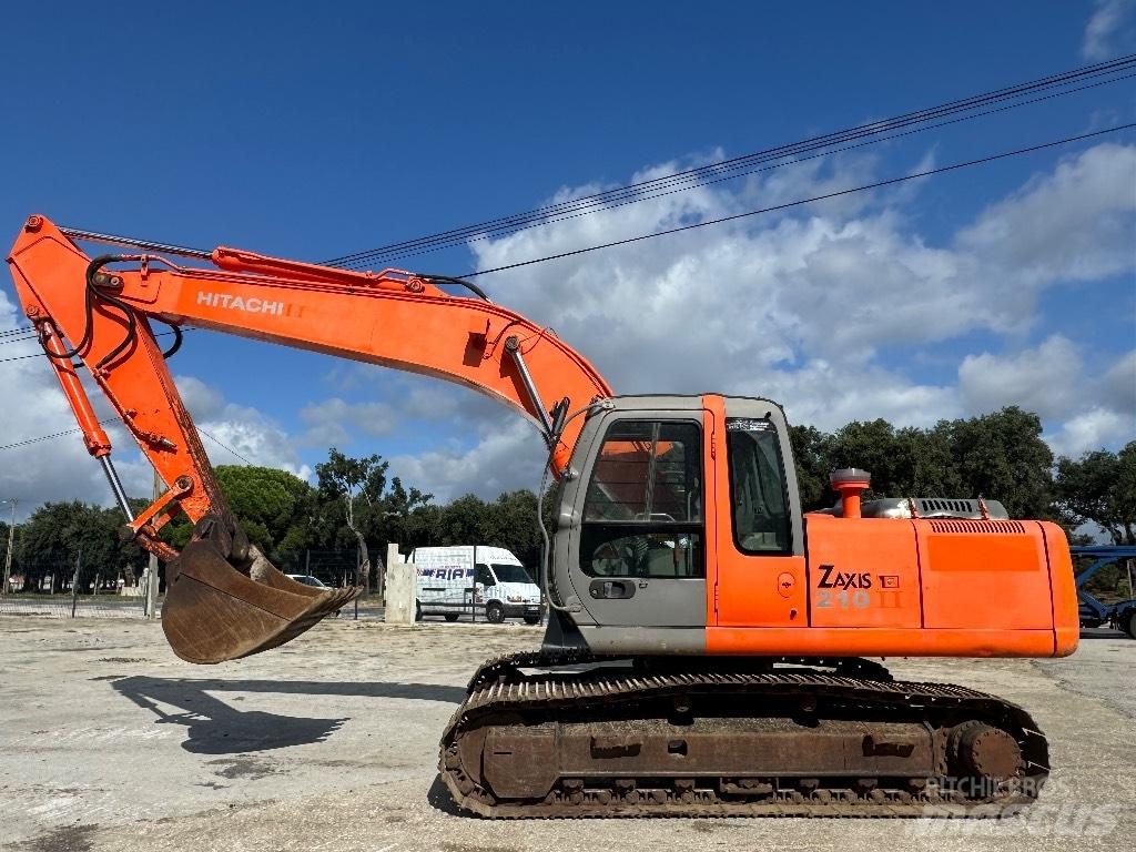 Hitachi ZX 210 대형 굴삭기 29톤 이상