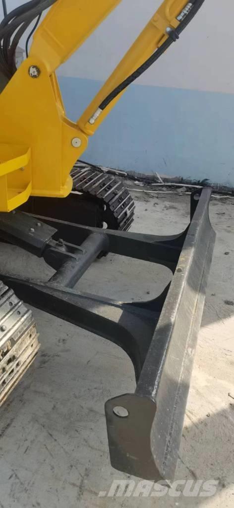 Komatsu PC 56 대형 굴삭기 29톤 이상