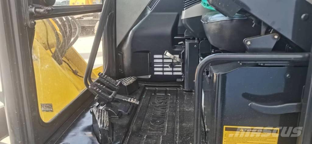 Komatsu PC 56 대형 굴삭기 29톤 이상