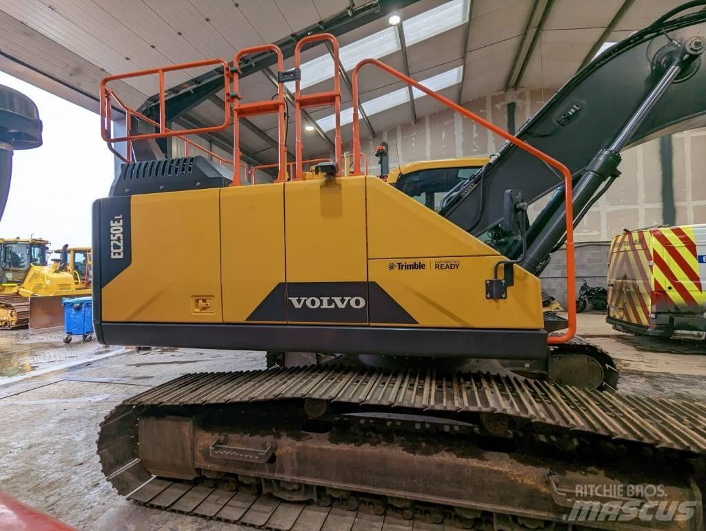 Volvo EC250EL 대형 굴삭기 29톤 이상