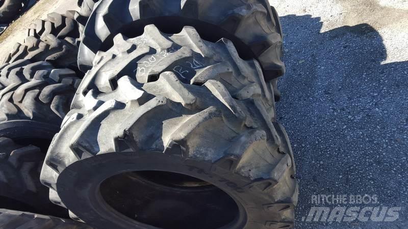  Pneus 300/70R20 타이어, 휠 및 림