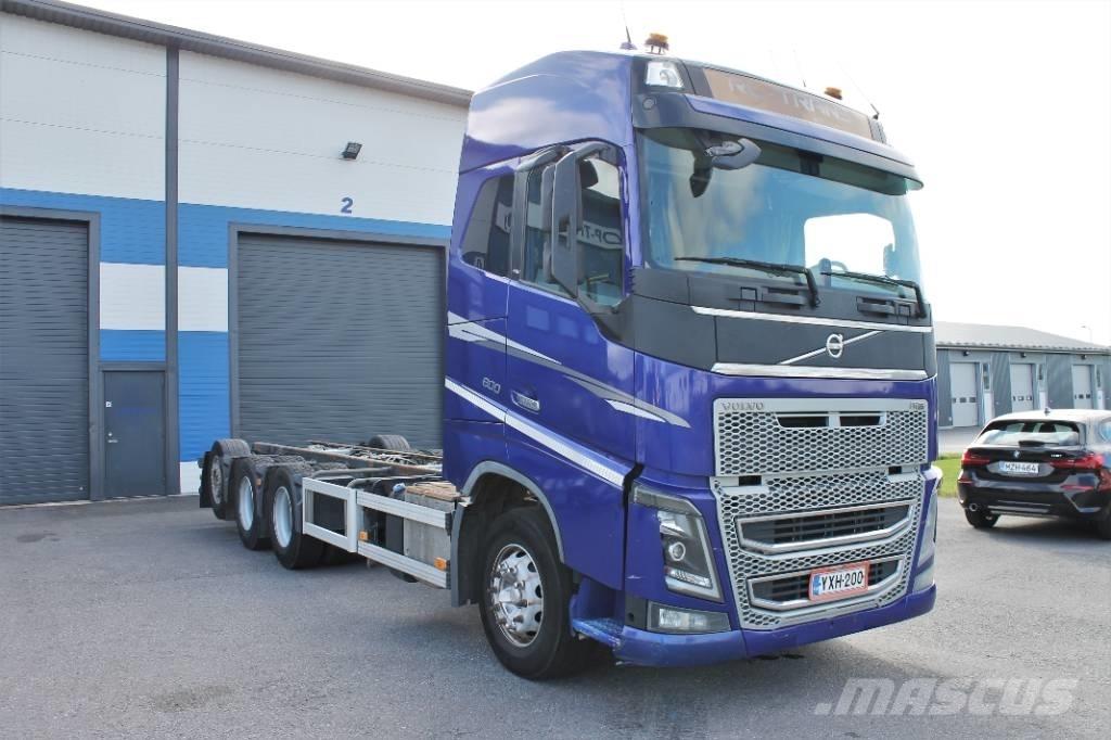 Volvo FH16 600  8x4*4 새시 운전실 트럭