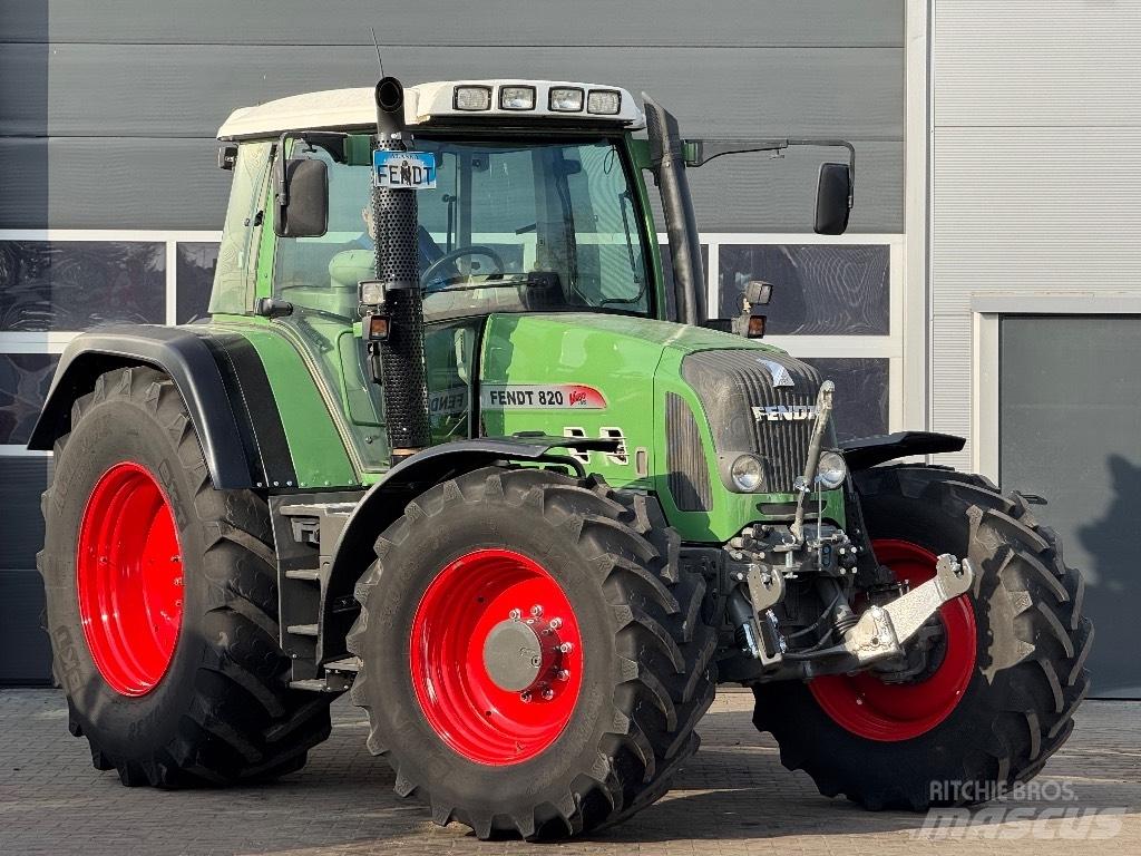Fendt 820 Vario TMS 트랙터
