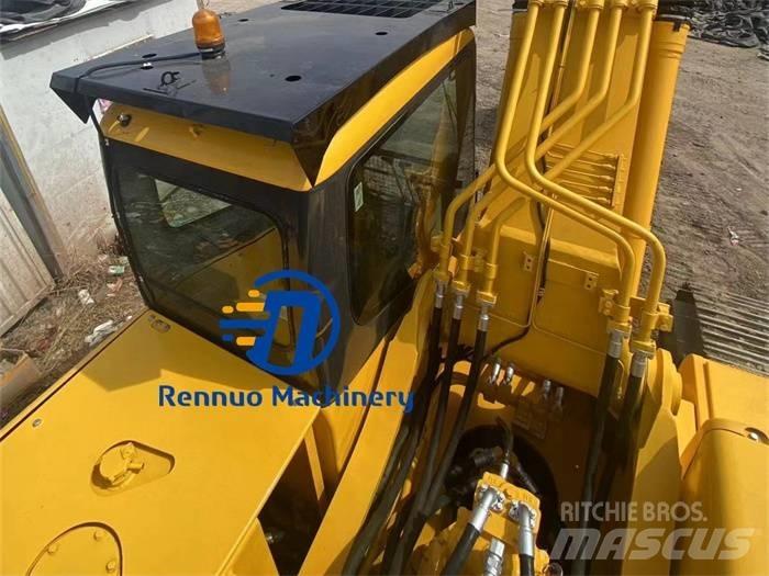 Komatsu 350-8 대형 굴삭기 29톤 이상