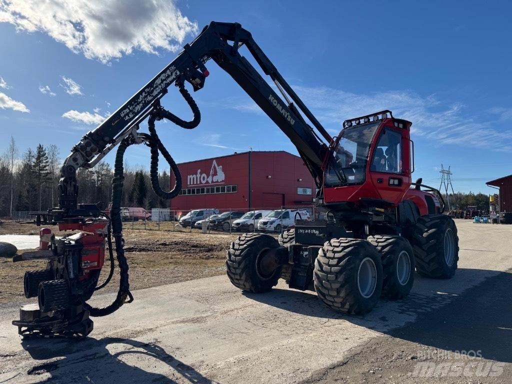 Komatsu 901 원목 하베스터
