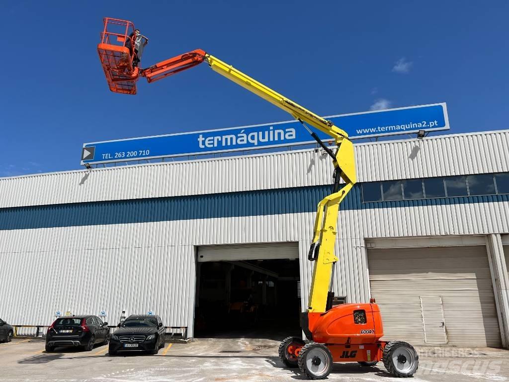 JLG 600 AJ 관절형 전동이동 리프트