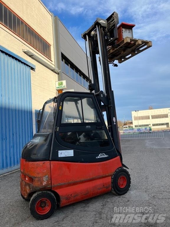 Linde E 25 전동 지게차