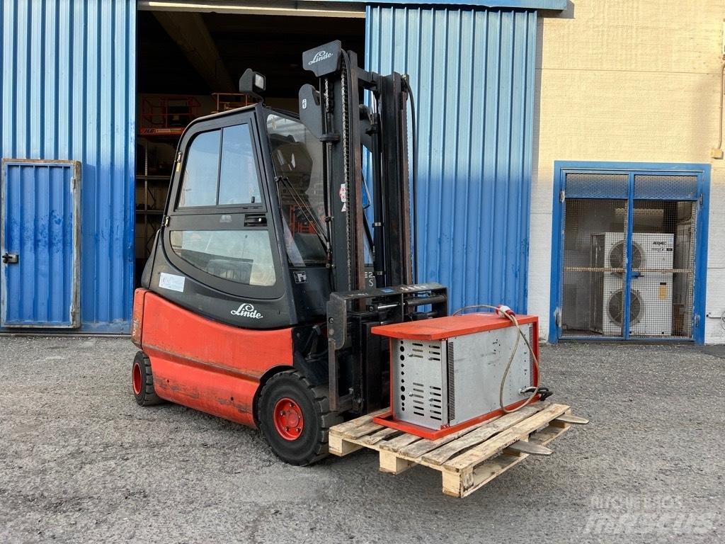 Linde E 25 전동 지게차