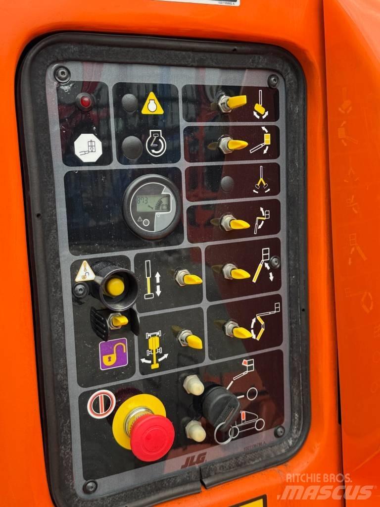 JLG E 450 AJ 관절형 전동이동 리프트