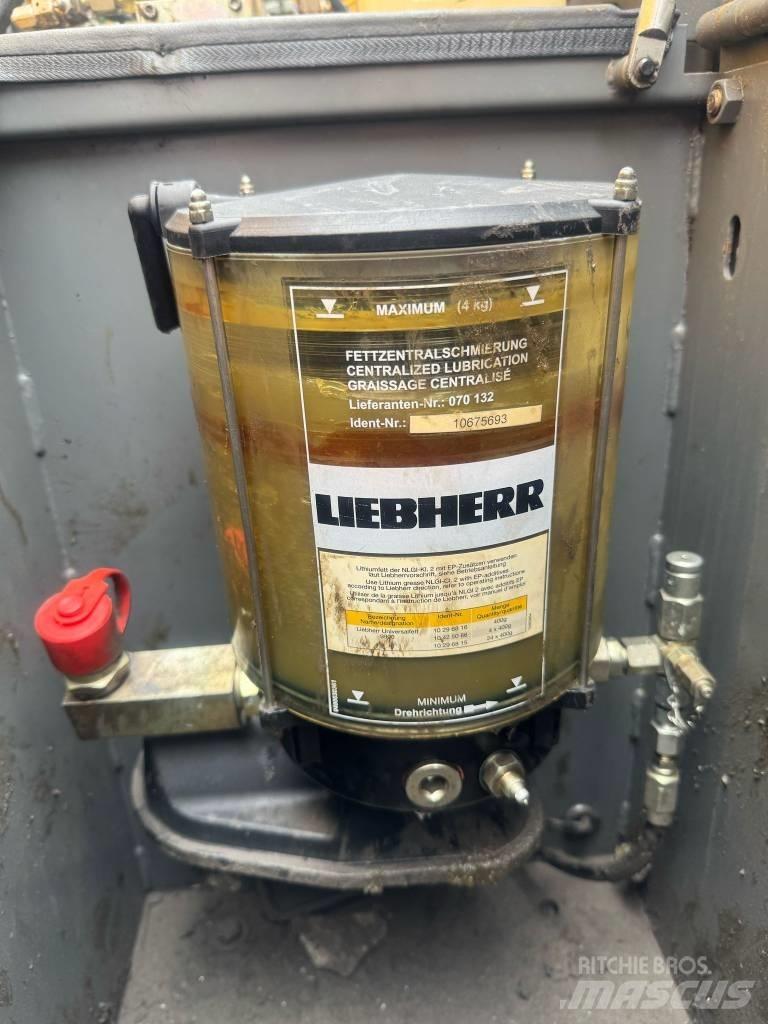 Liebherr LH 22 C 폐기물/산업 처리기
