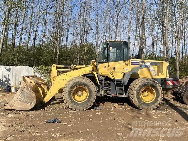 Komatsu WA320-5 백호로더