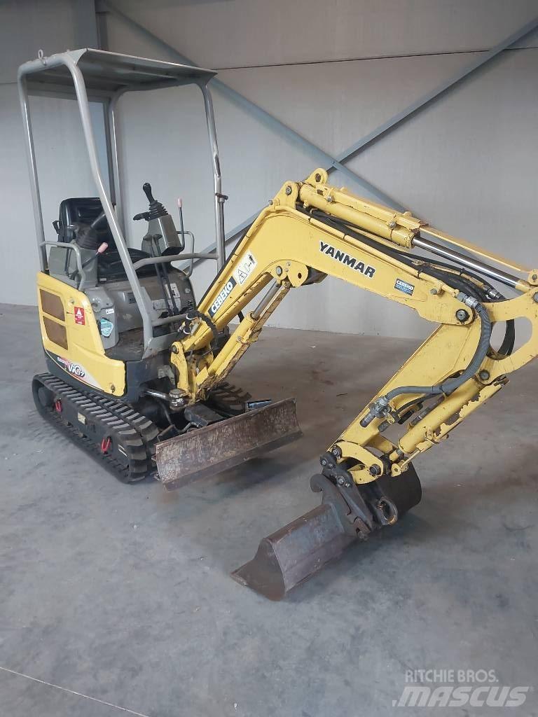 Yanmar Vio 17 소형 굴삭기 7톤 미만