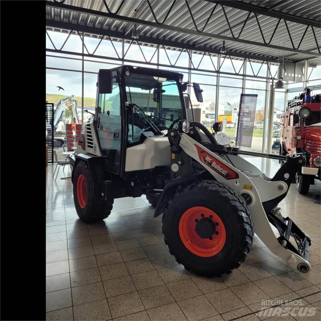 Bobcat L75  휠로우더