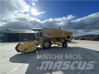 New Holland TX 34 콤바인 수확기