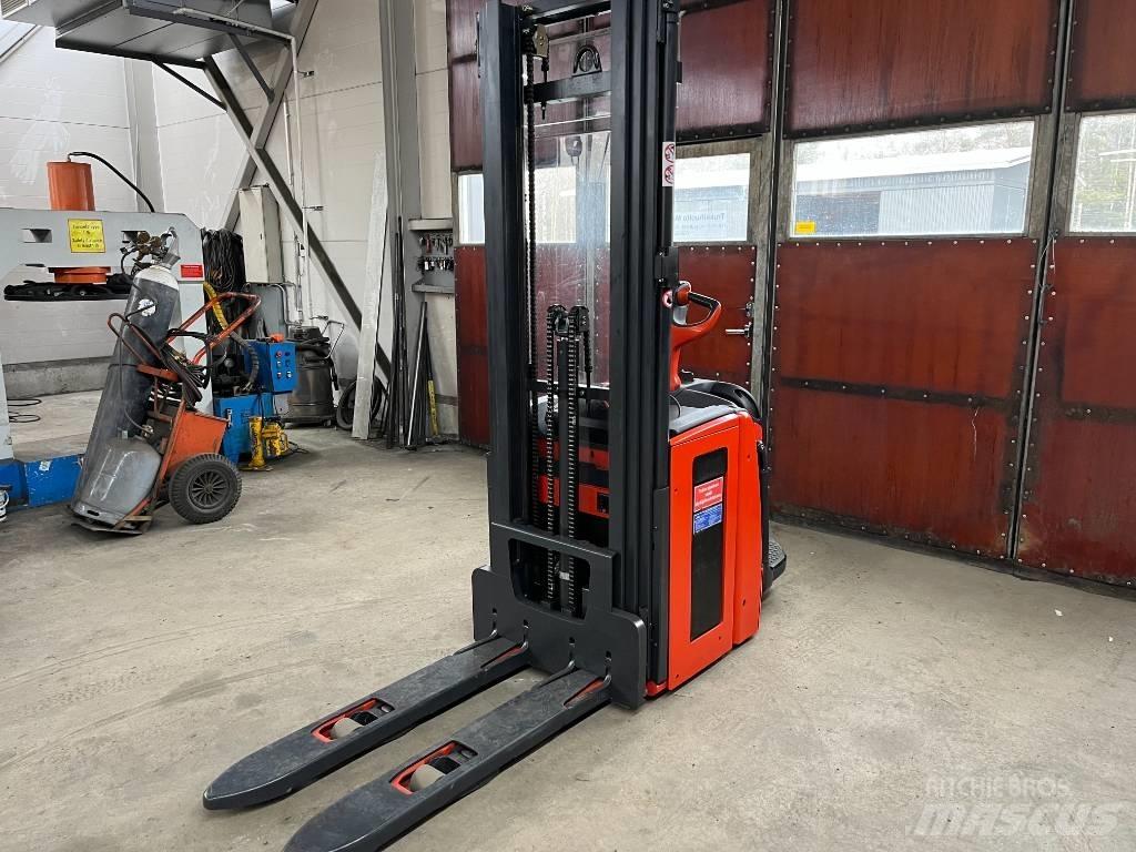 Linde L14AP 보행식 리치 지게차