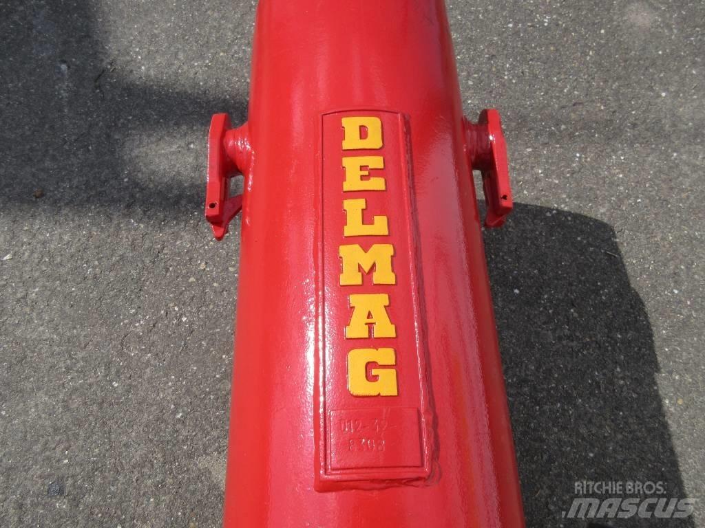 Delmag D12-32 디젤 파일 해머