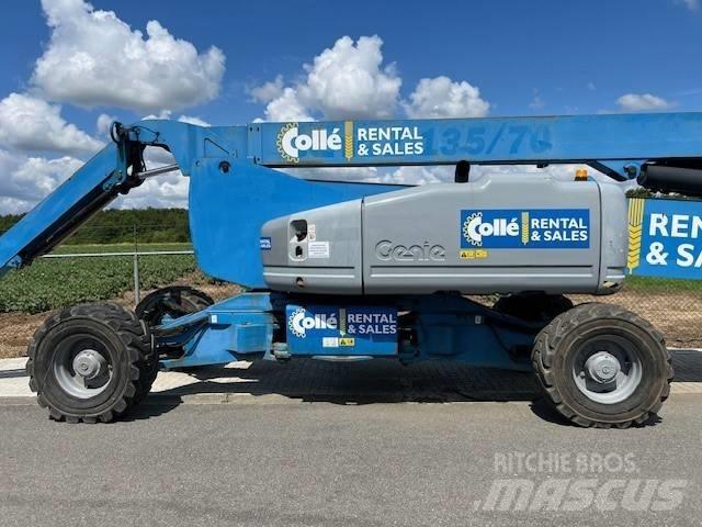 Genie Z 135 관절형 전동이동 리프트