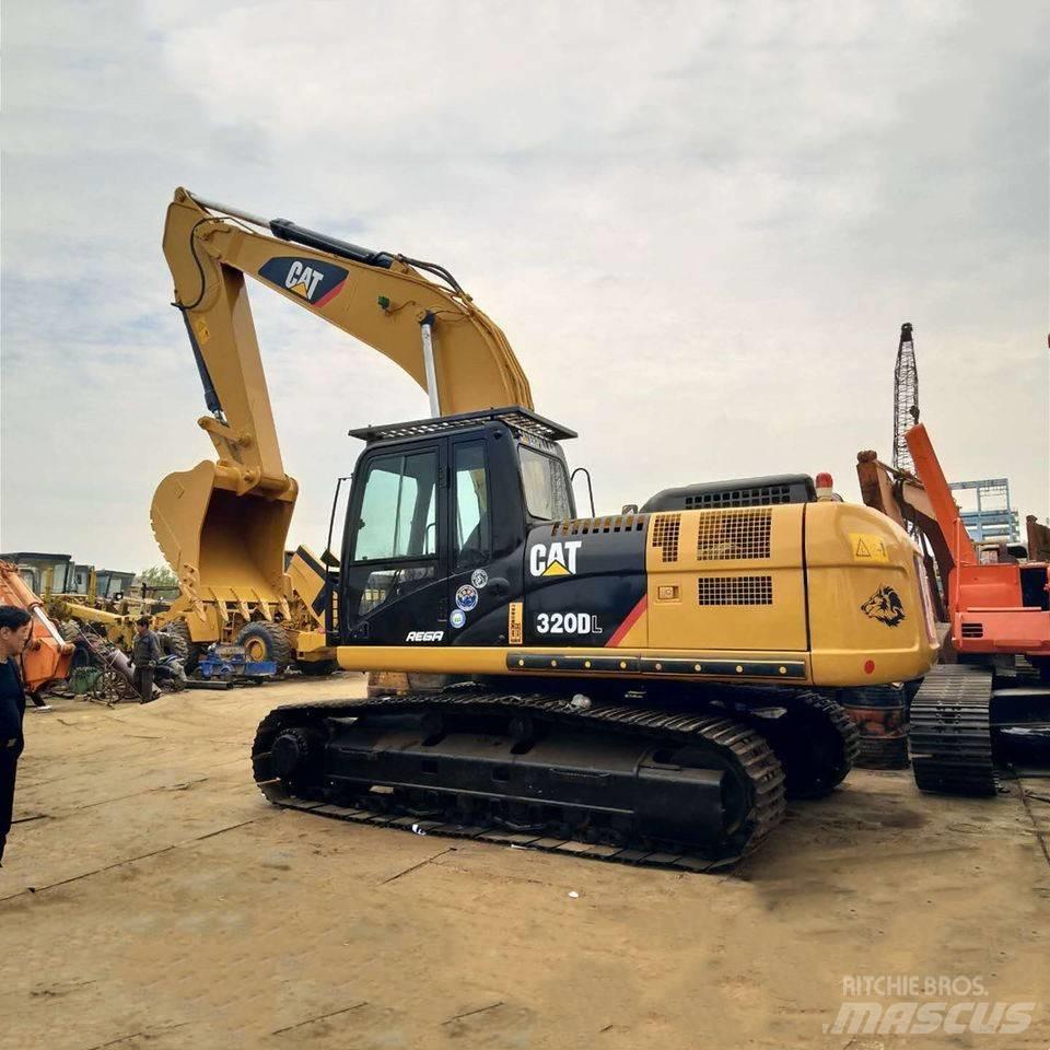 CAT 320D 대형 굴삭기 29톤 이상