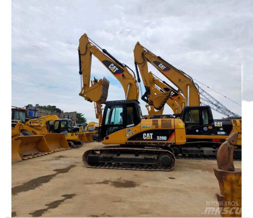 CAT 320D 대형 굴삭기 29톤 이상