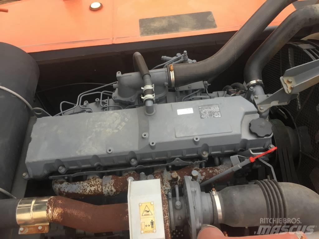 Hitachi ZX 350 대형 굴삭기 29톤 이상