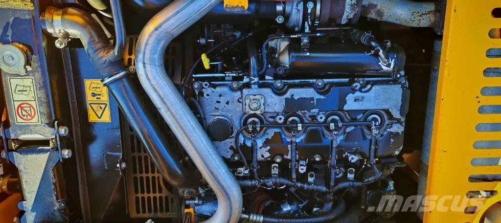 JCB JS 145 W  휠 굴삭기