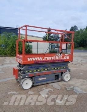 SkyJack SJ III 3220 가위형 리프트