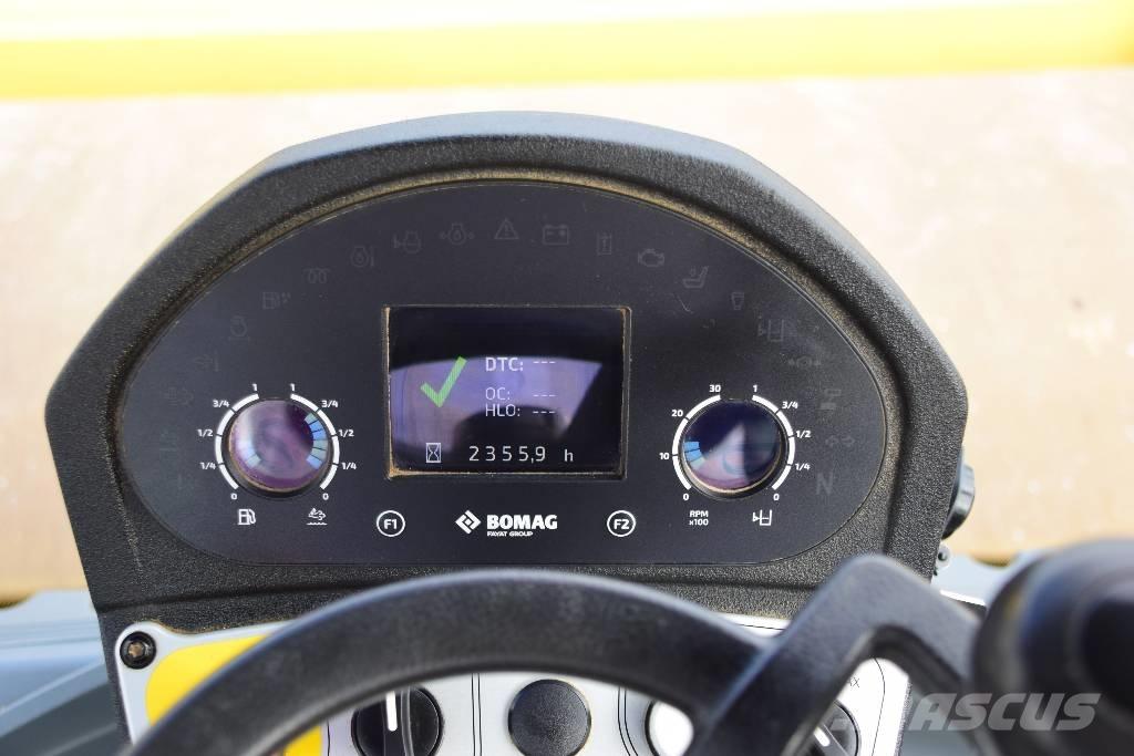 Bomag BW 213 DH 싱글 드럼 롤러