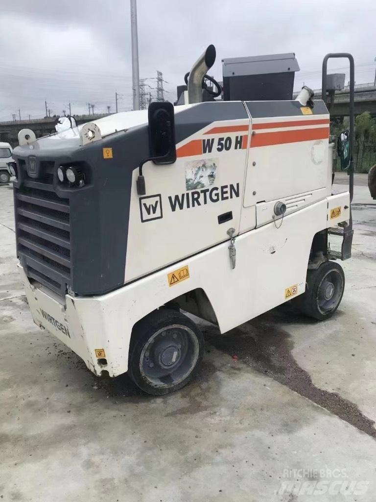 Wirtgen W55HR  ,   W50H 아스팔트 콜드 밀링 기계