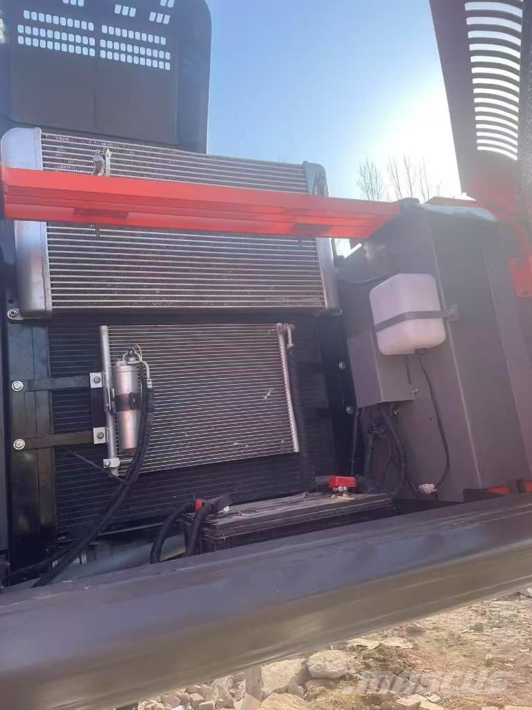 Hitachi ZX 350 대형 굴삭기 29톤 이상