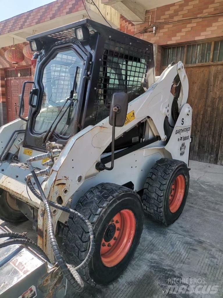 Bobcat S 18  스키드로더