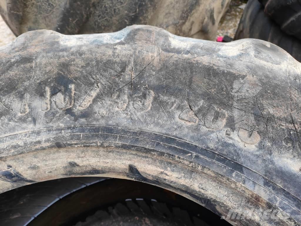 Nokian 710/45-26.5 타이어, 휠 및 림