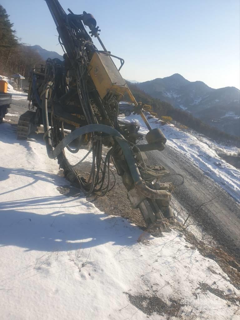 Atlas Copco ROC D5 도로 굴착기
