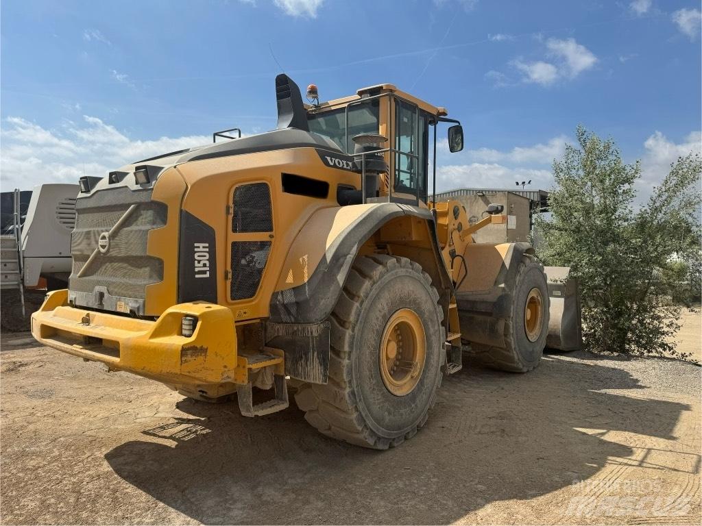 Volvo 150H  휠로우더