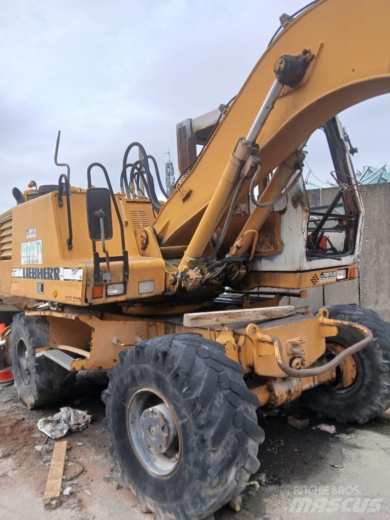 Liebherr A 316 트랜스미션