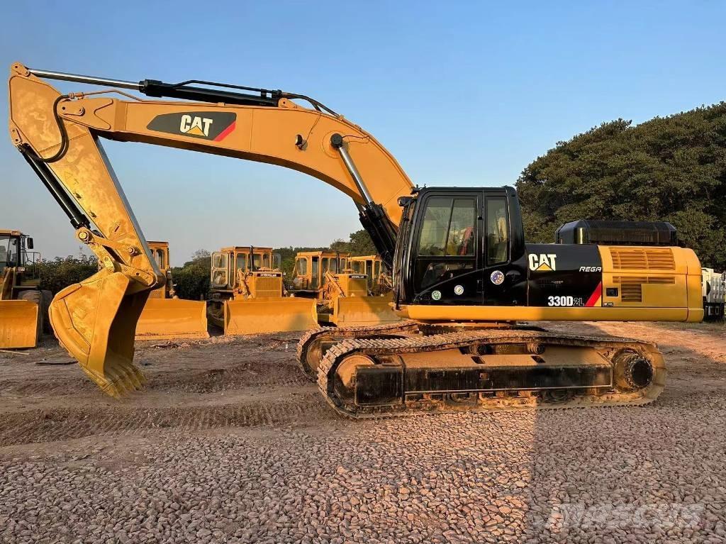 CAT 330 D L 대형 굴삭기 29톤 이상